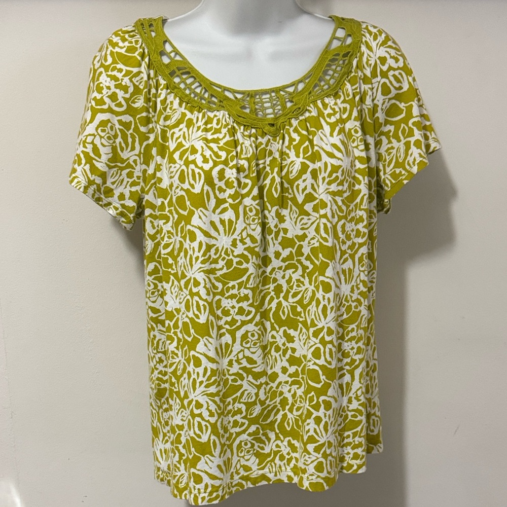 ⭐️Jones New York Sport Floral Mustard Yellow and White Women's Top L⭐️3/$25